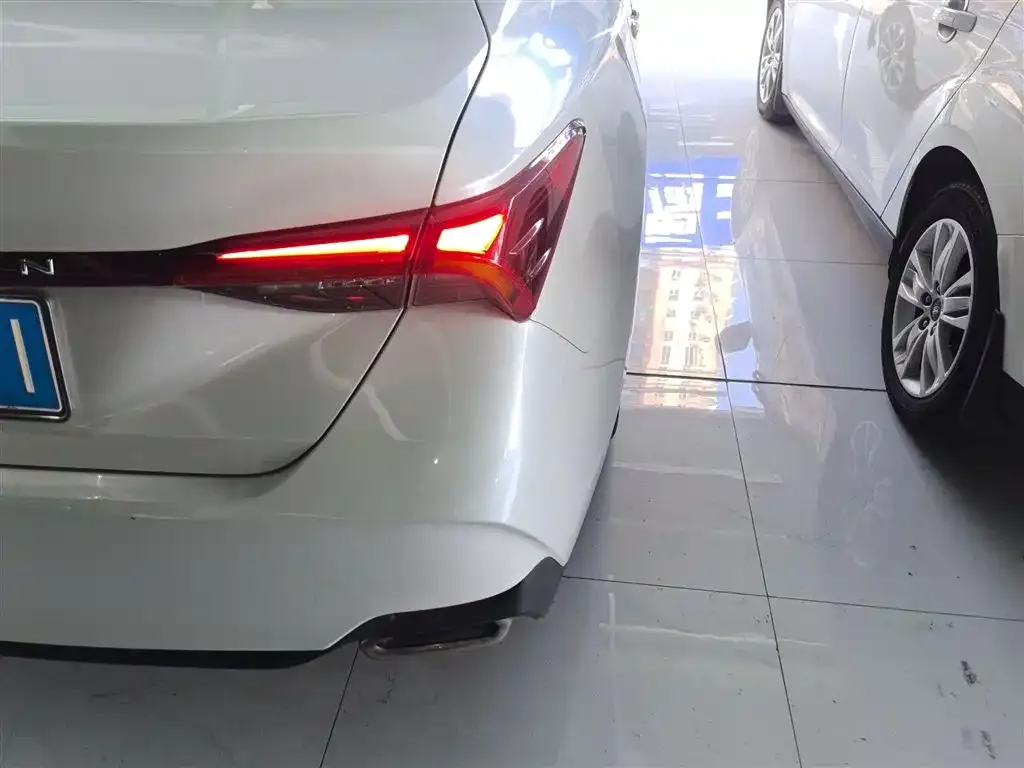 Toyota Avalon 2024 из CN, фото 2