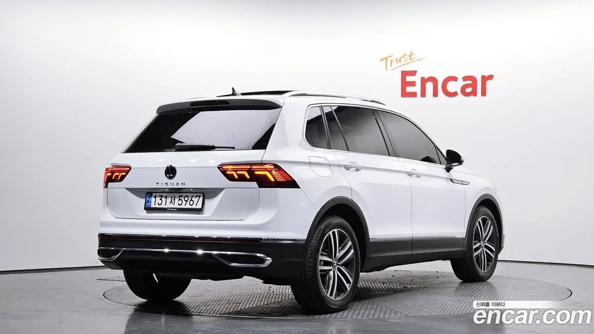 Volkswagen Tiguan — фото 5
