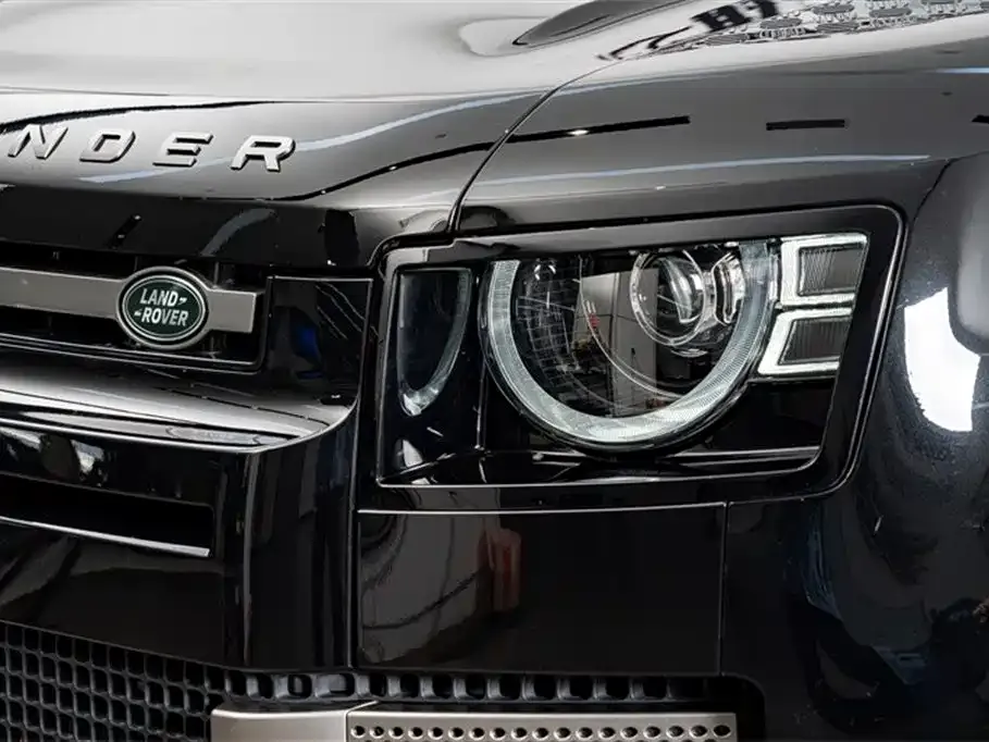 Land Rover Defender — фото 9