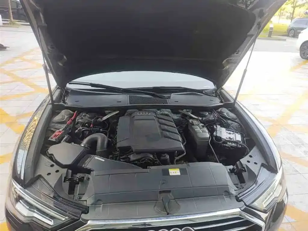 Audi A6L 2021 из CN, фото 8