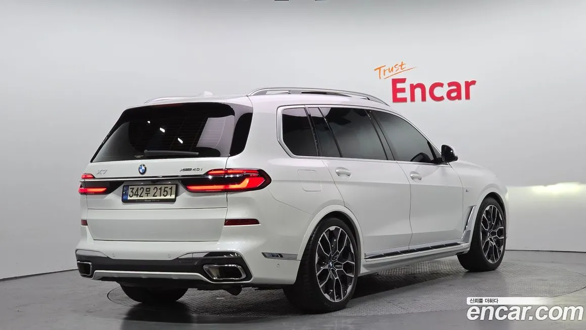 BMW X7 — фото 2