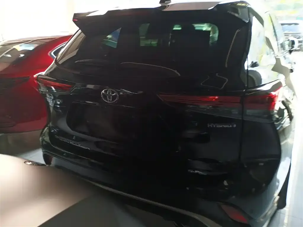 Toyota Crown Kluger 2022 из CN, фото 5