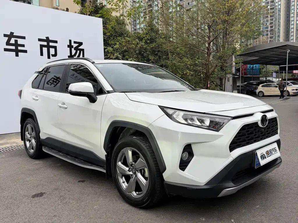 Toyota RAV4 2021 из CN, фото 7