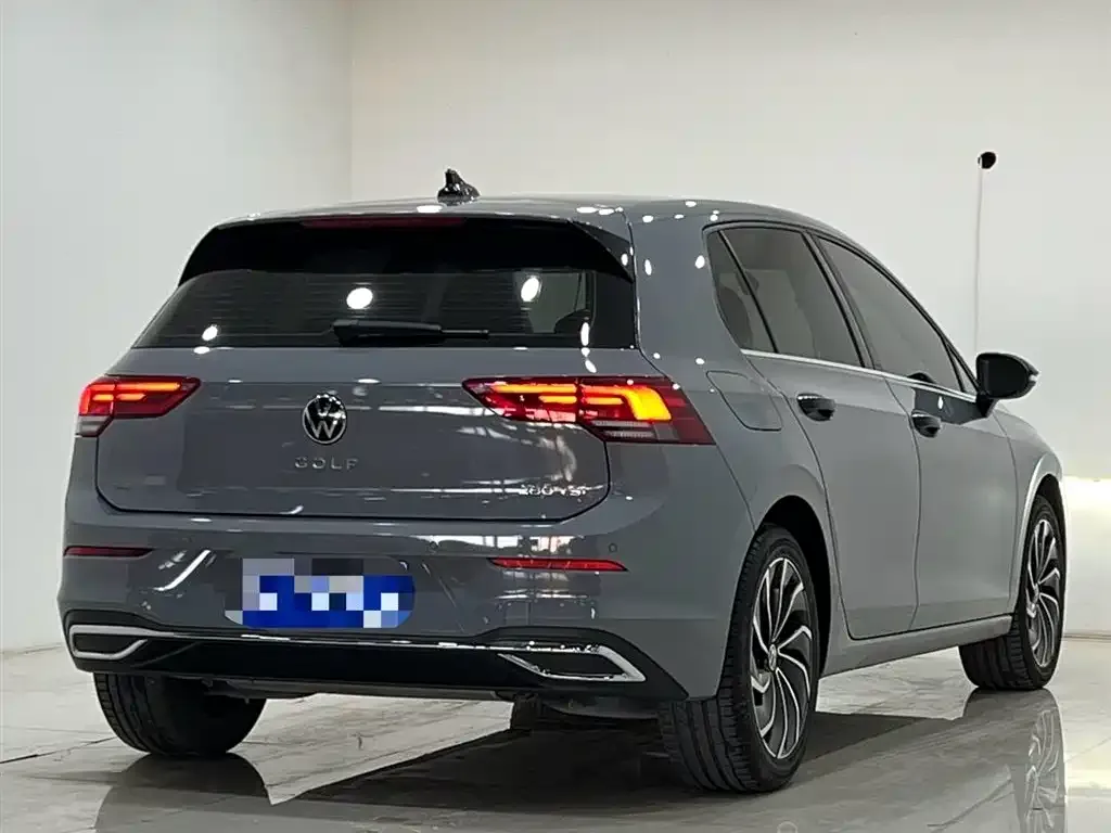 Volkswagen Golf 2022 из CN, фото 10