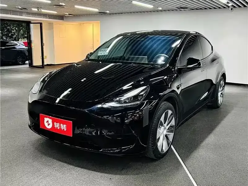 Tesla Model Y 2023 из CN, фото 1