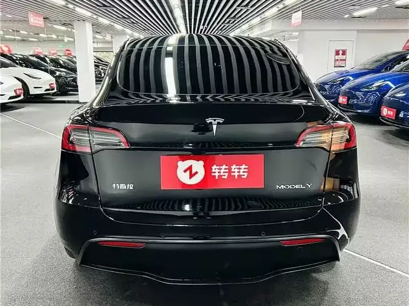 Tesla Model Y 2023 из CN, фото 5