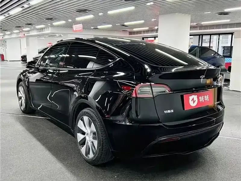 Tesla Model Y 2023 из CN, фото 8