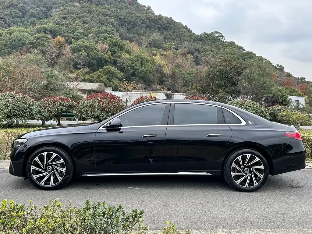 Mercedes-Benz E-Class 2025 из CN, фото 7