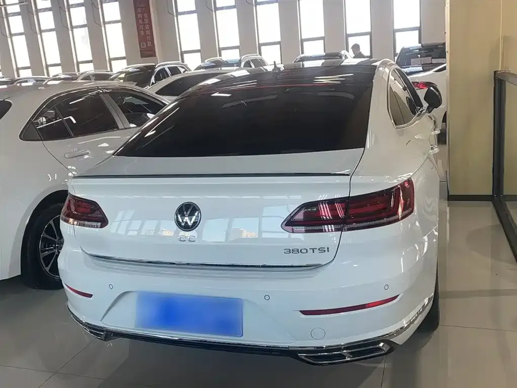 Volkswagen CC 2021 из CN, фото 2
