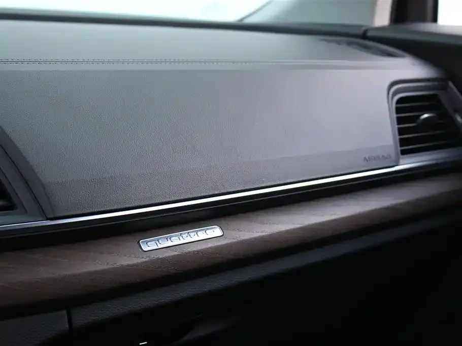 Audi Q5L 2021 из CN, фото 5