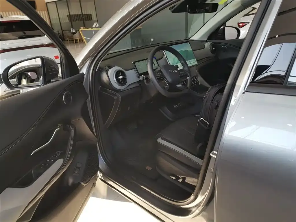 BYD Seal 05 DM-i — фото 7