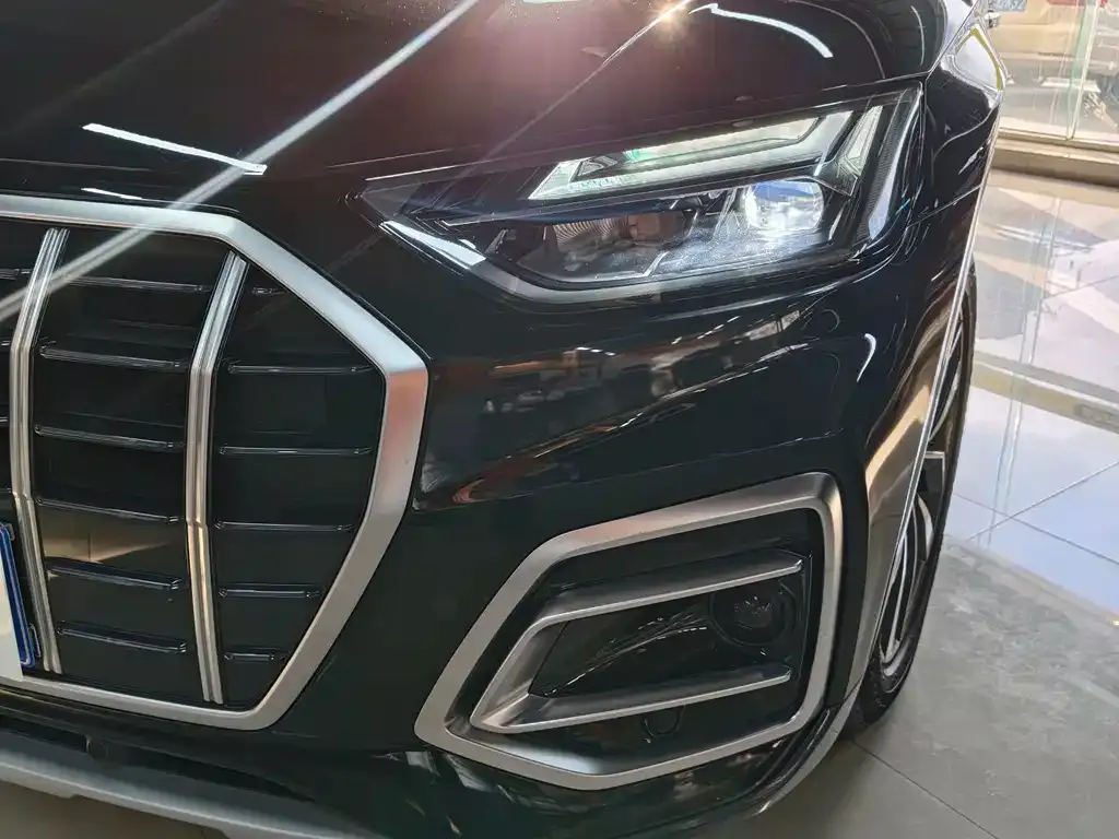 Audi Q5L 2022 из CN, фото 2