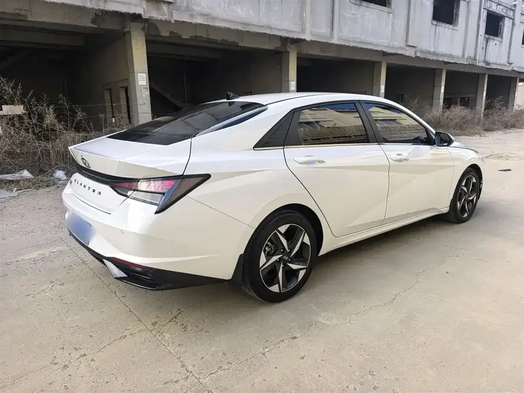 Hyundai Elantra 2023 из CN, фото 7