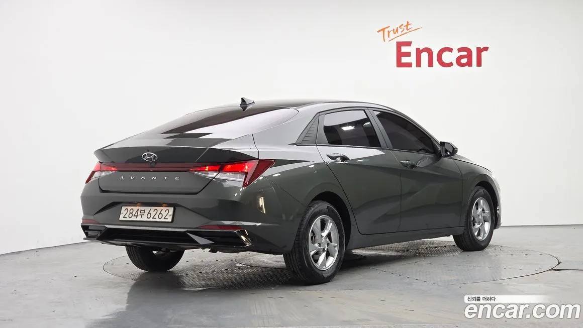 Hyundai AVANTE — фото 2