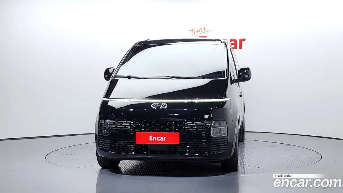 Hyundai Staria — фото 3