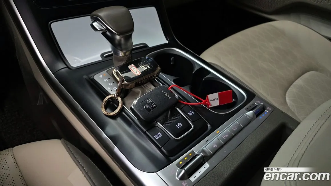 Kia Carnival — фото 10