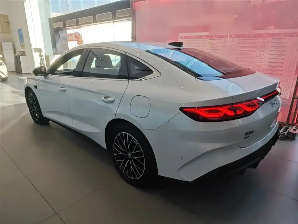 BYD Qin L 2025 из CN, фото 5