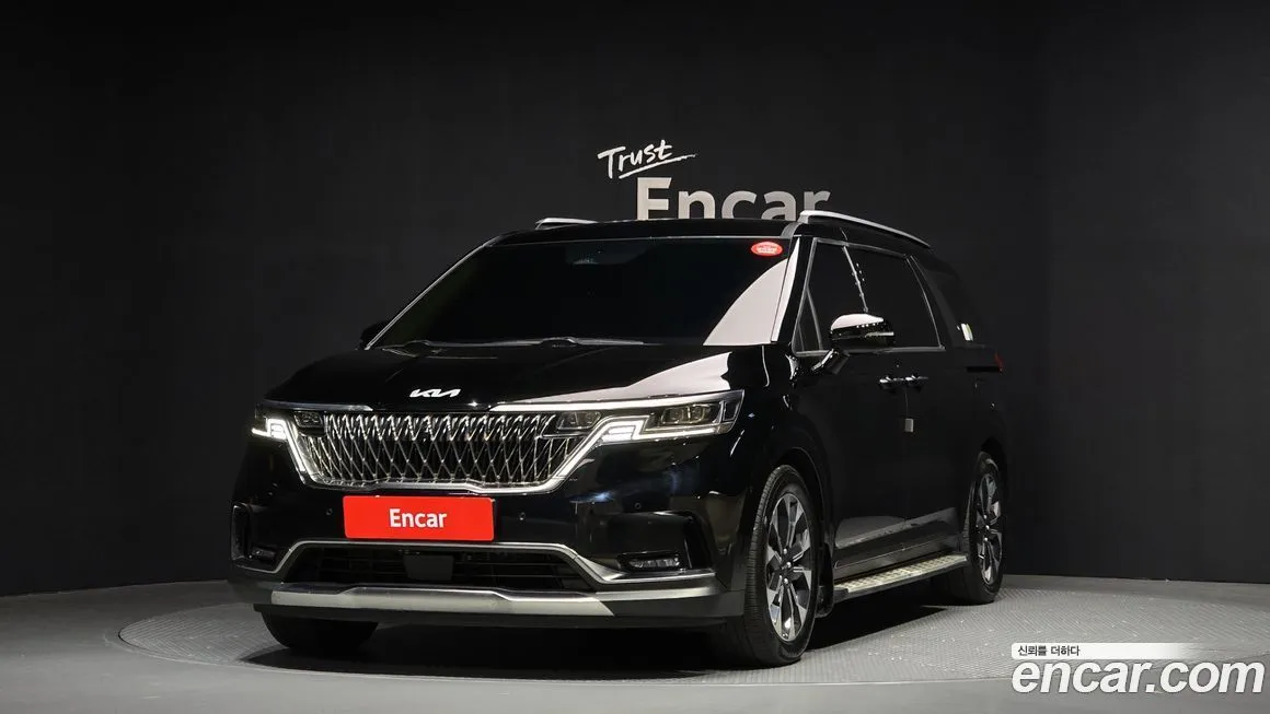 Kia Carnival — фото 1