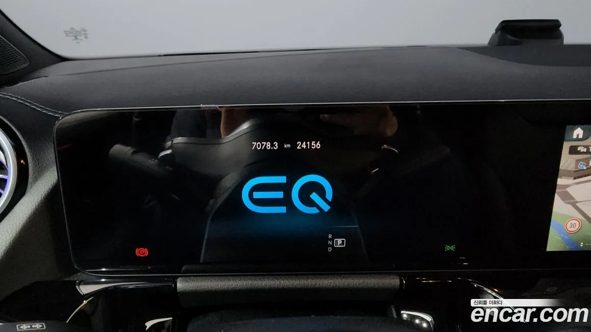 Mercedes-Benz EQA 2022 из KR, фото 2