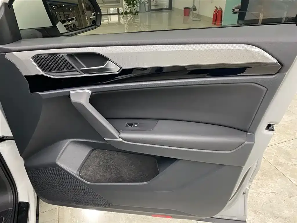 Volkswagen Tayron 2022 из CN, фото 10