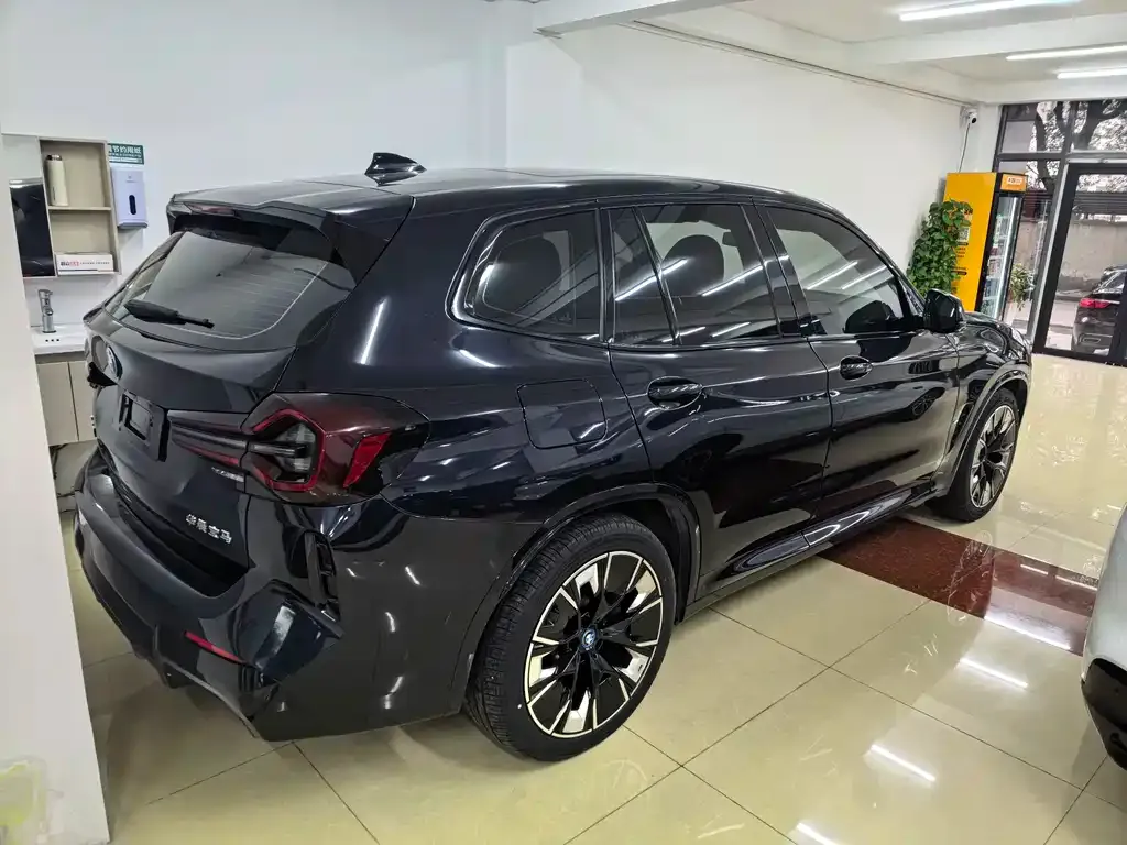 BMW iX3 2023 из CN, фото 7