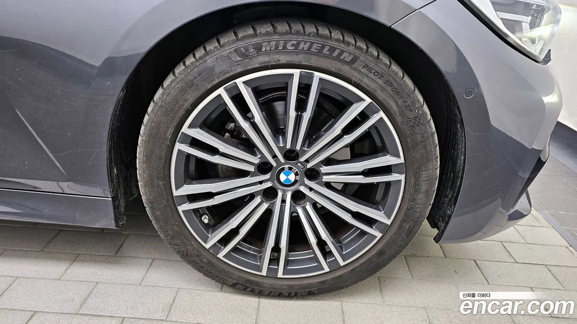 BMW 3-Series 2022 из KR, фото 5