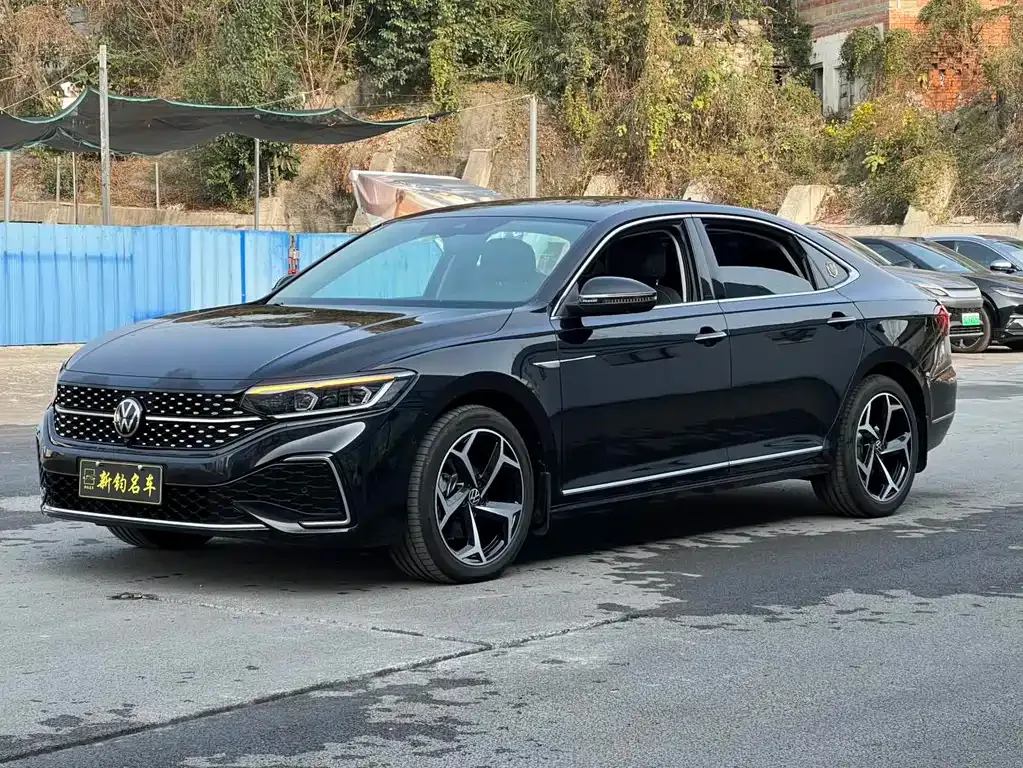 Volkswagen Passat 2024 из CN, фото 10