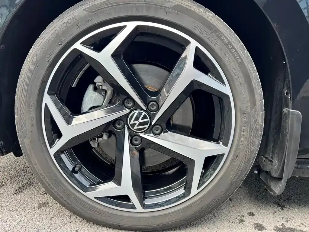 Volkswagen Passat 2024 из CN, фото 6