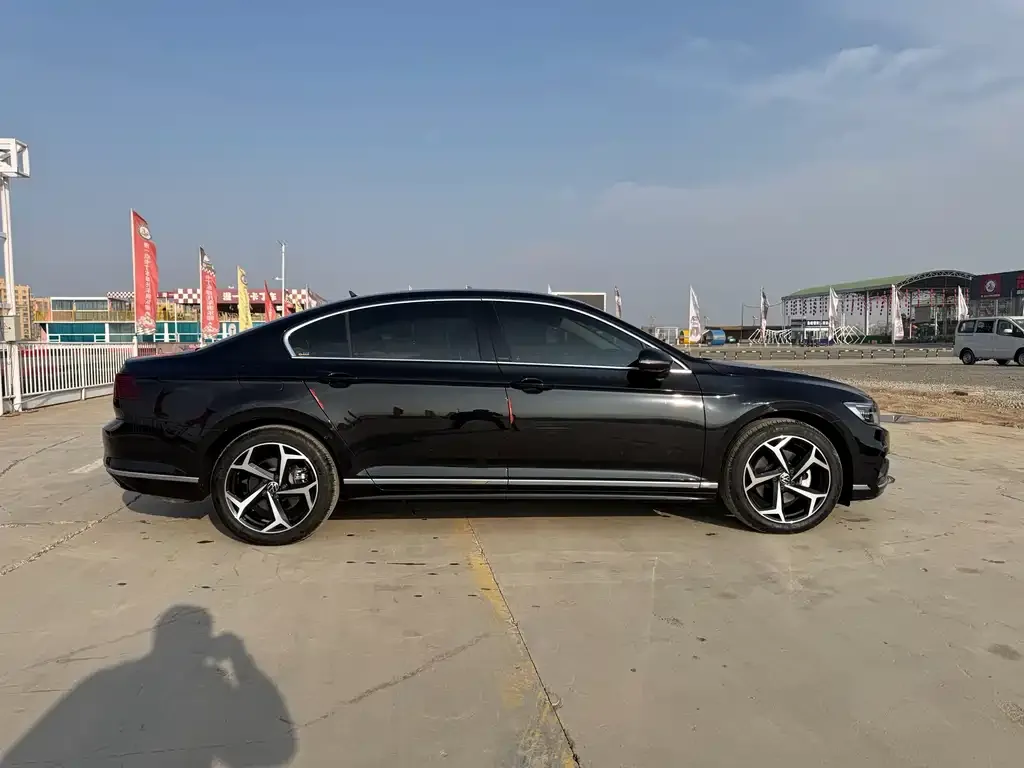 Volkswagen Magotan 2024 из CN, фото 5
