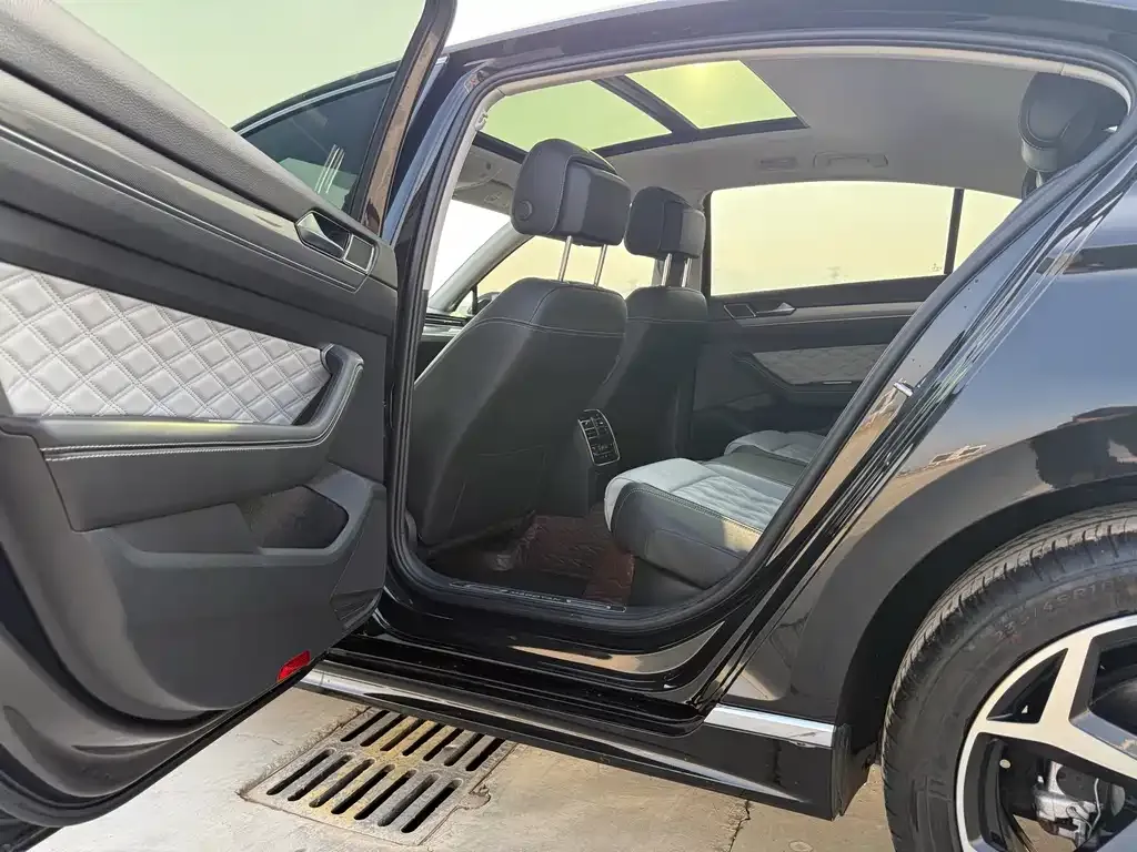 Volkswagen Magotan 2024 из CN, фото 7
