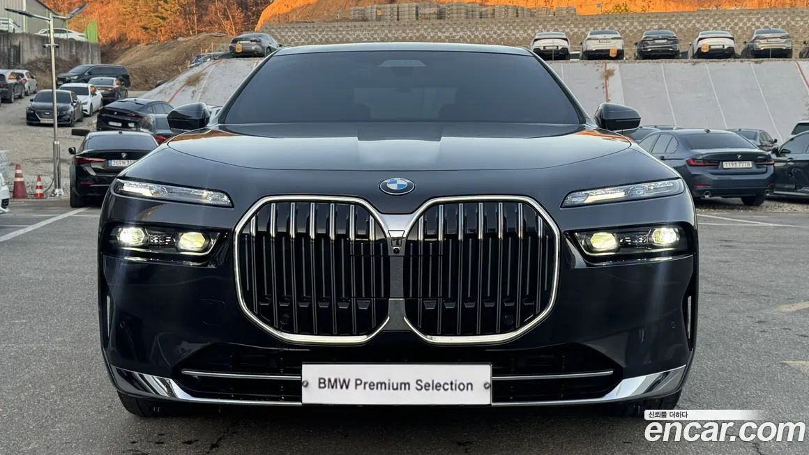 BMW 7-Series 2023 из KR, фото 2