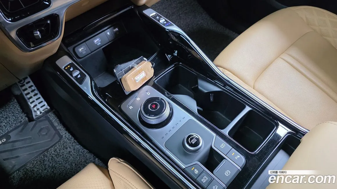 Kia Sorento — фото 9
