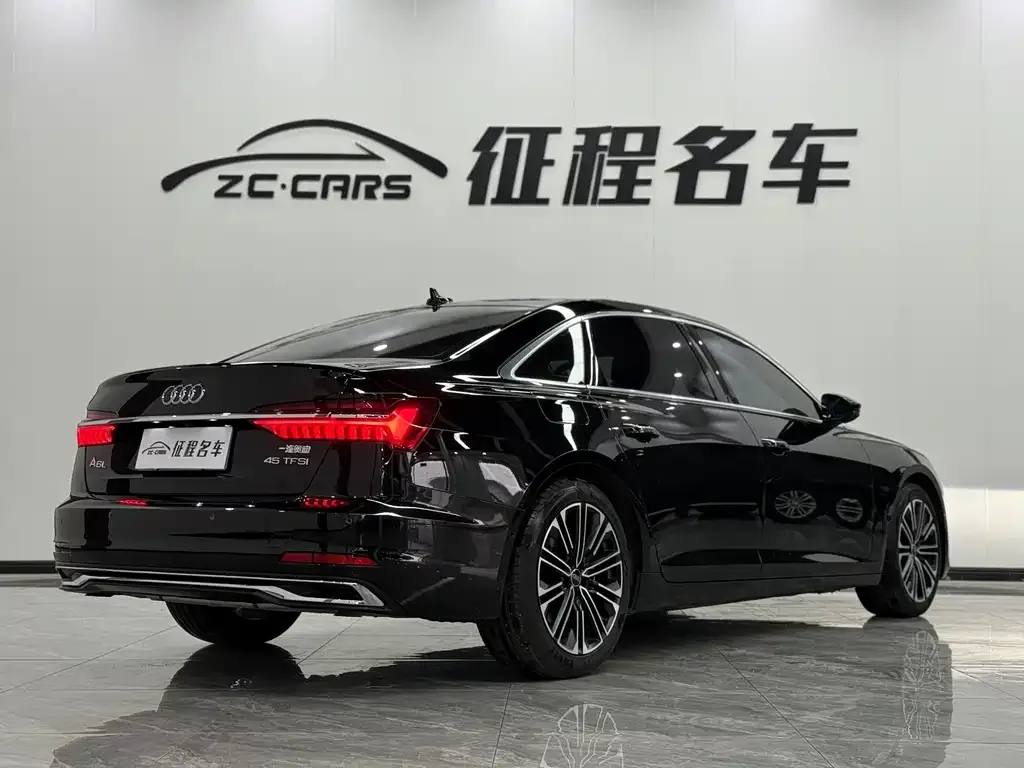 Audi A6L 2024 из CN, фото 10