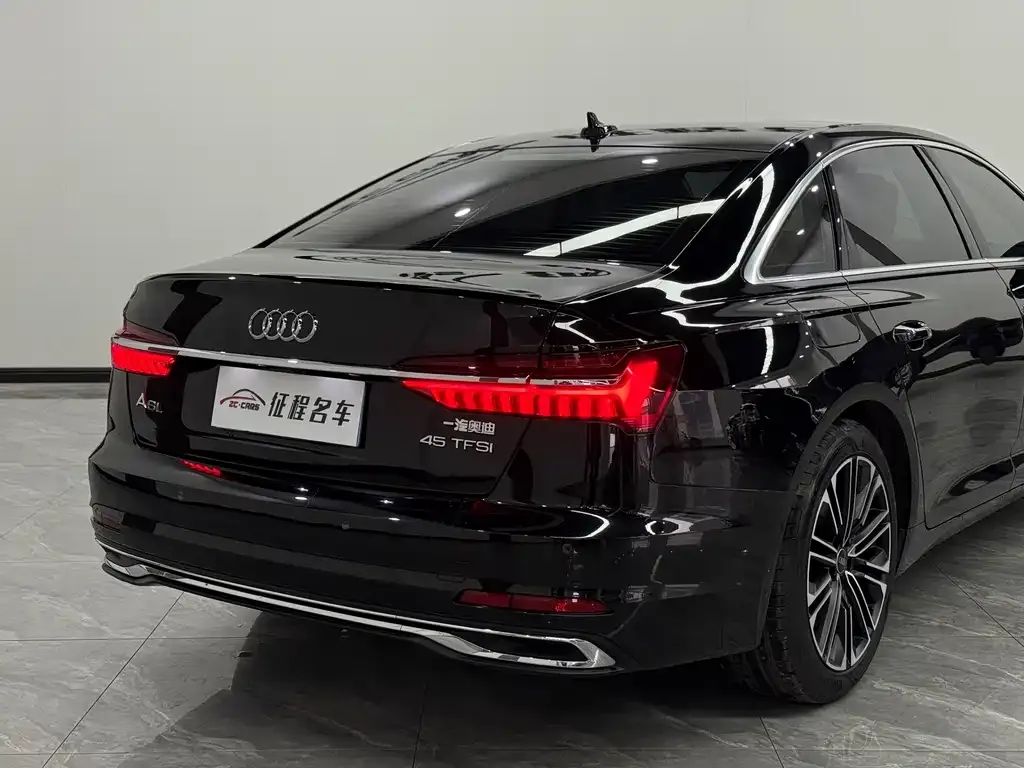 Audi A6L 2024 из CN, фото 6