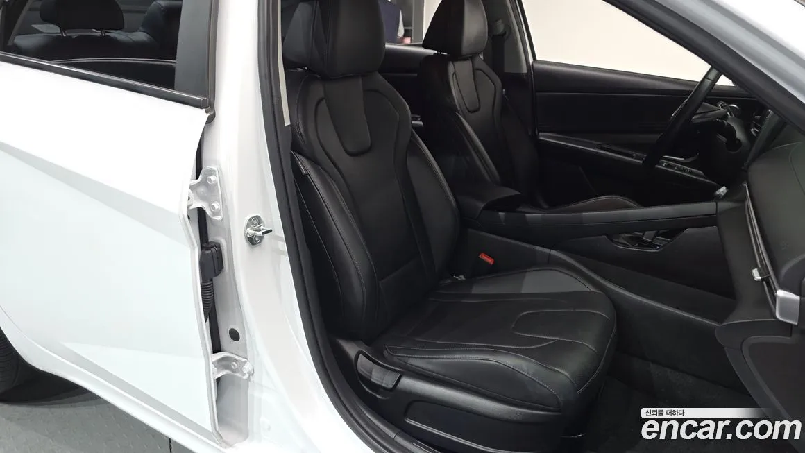 Hyundai AVANTE 2023 из KR, фото 10