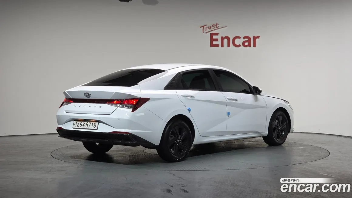 Hyundai AVANTE 2023 из KR, фото 2