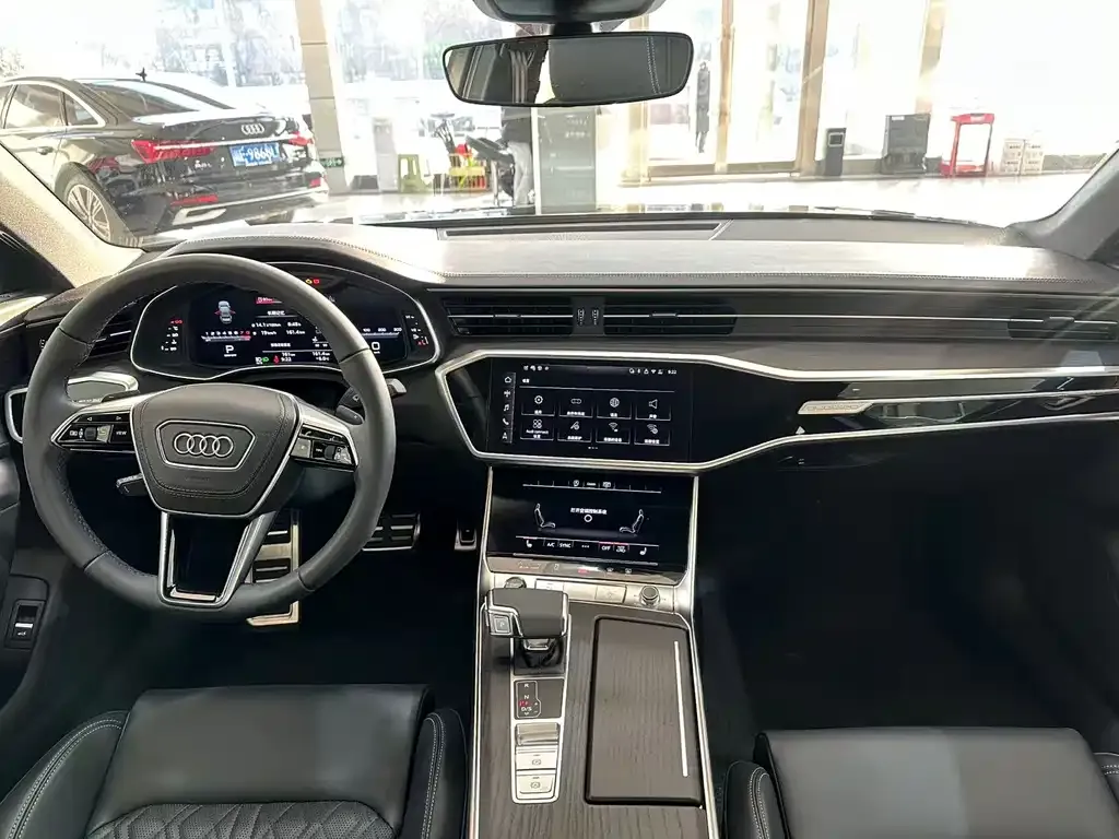 Audi A6L 2025 из CN, фото 2