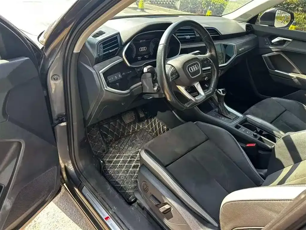 Audi Q3 2021 из CN, фото 5