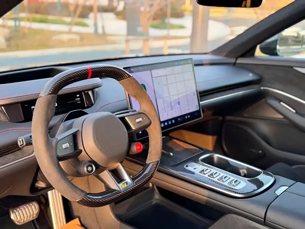 Xiaomi SU7 Ultra 2025 из CN, фото 3