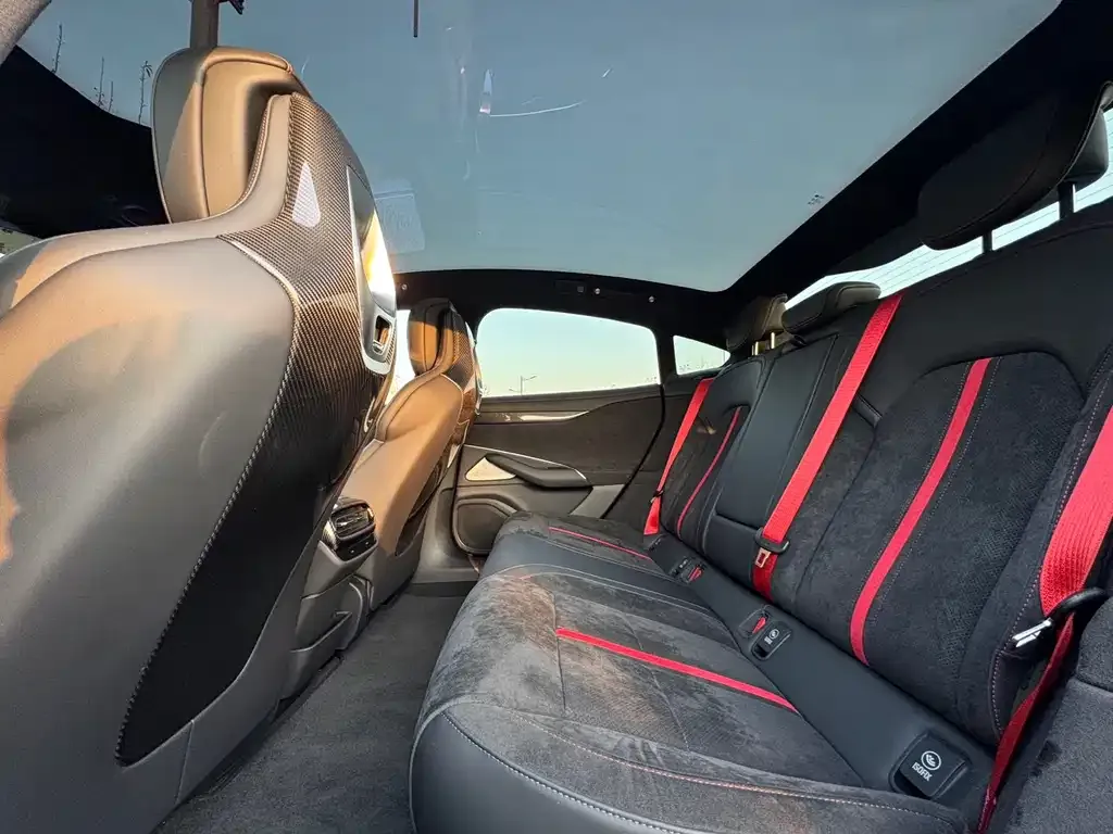 Xiaomi SU7 Ultra 2025 из CN, фото 2