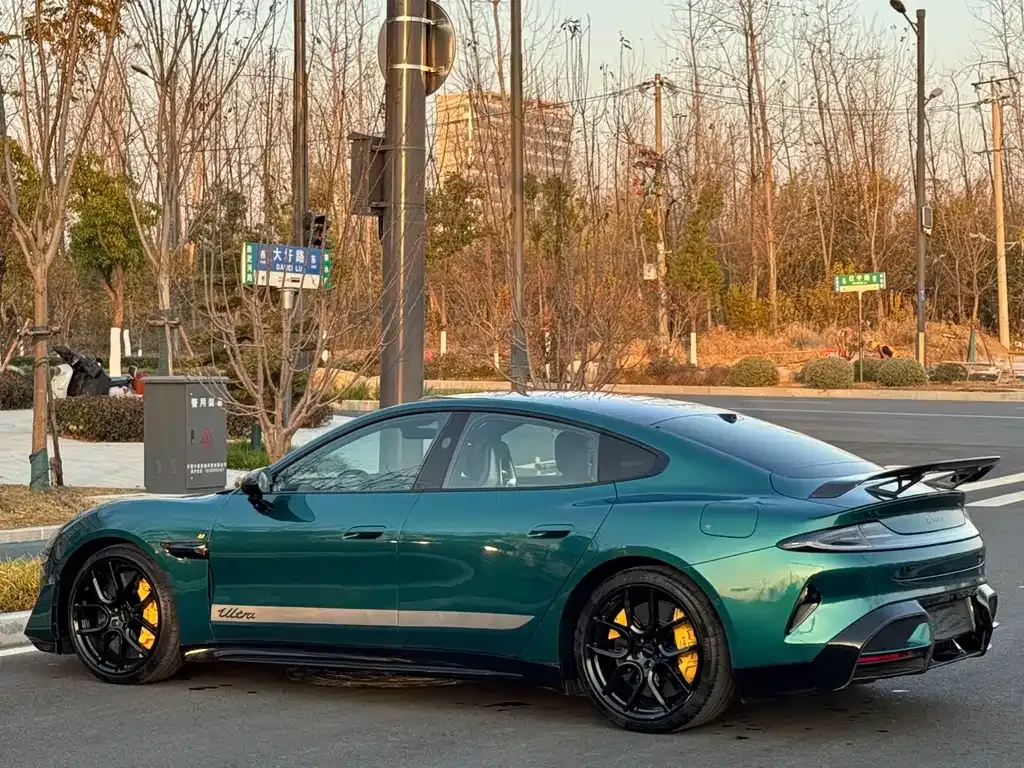 Xiaomi SU7 Ultra 2025 из CN, фото 10