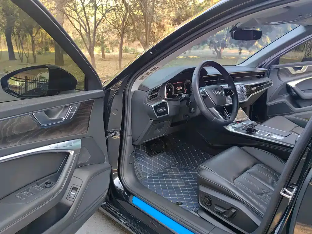 Audi A6L 2022 из CN, фото 9