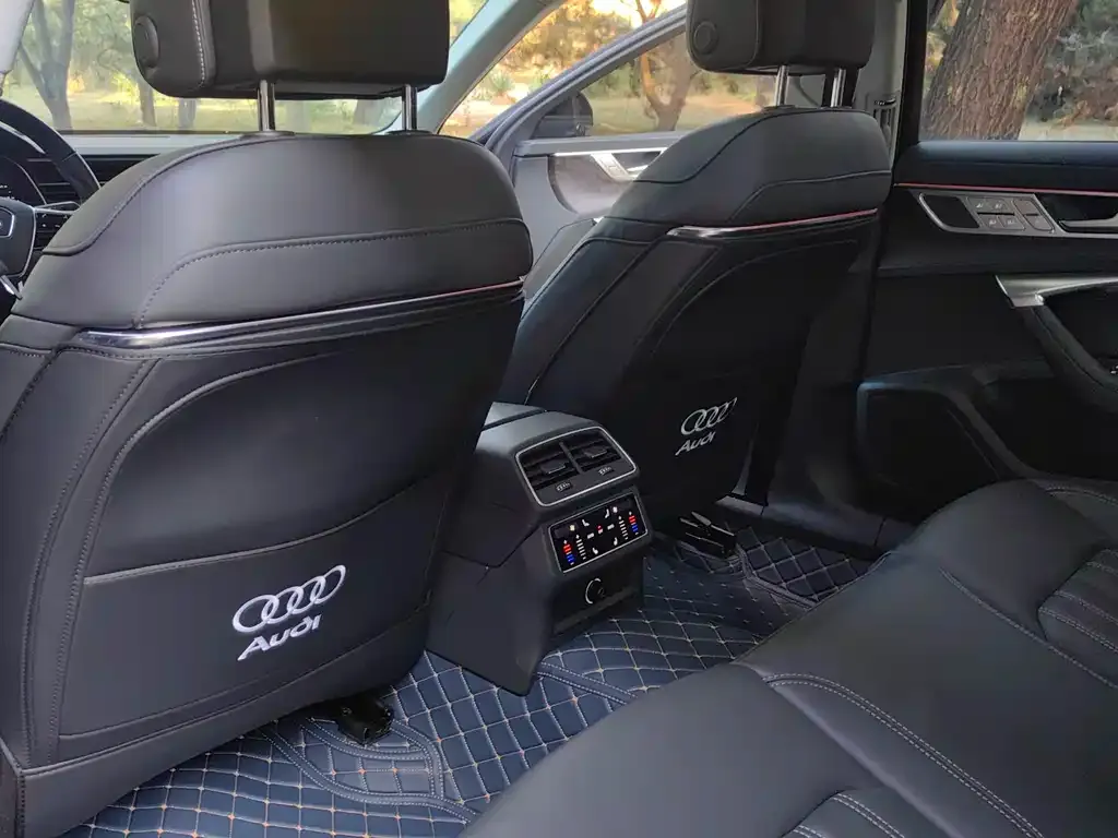 Audi A6L 2022 из CN, фото 2