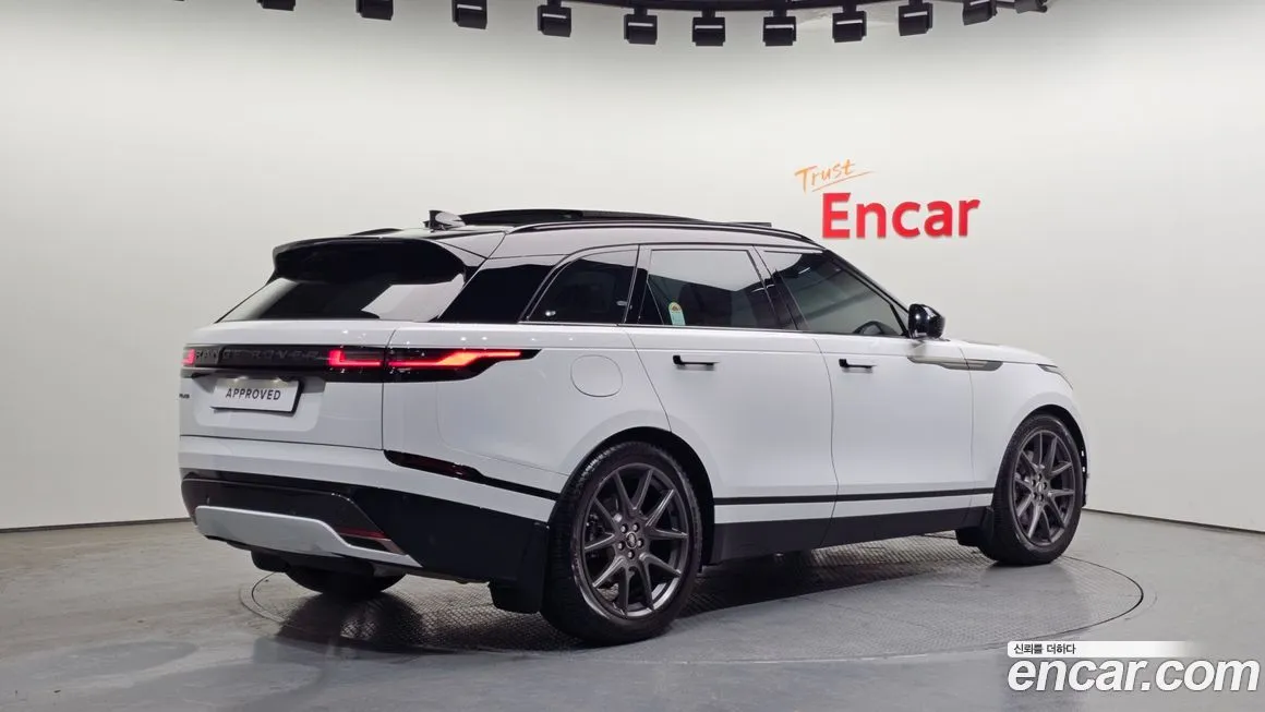 Land Rover Range Rover Velar 2025 из KR, фото 2