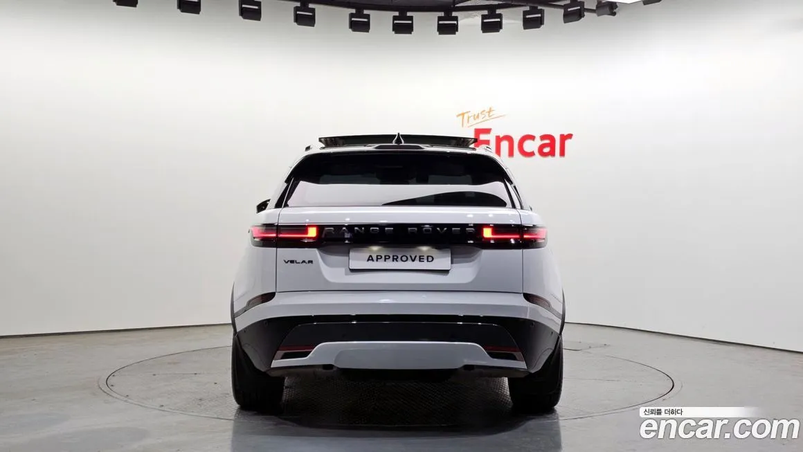 Land Rover Range Rover Velar 2025 из KR, фото 3