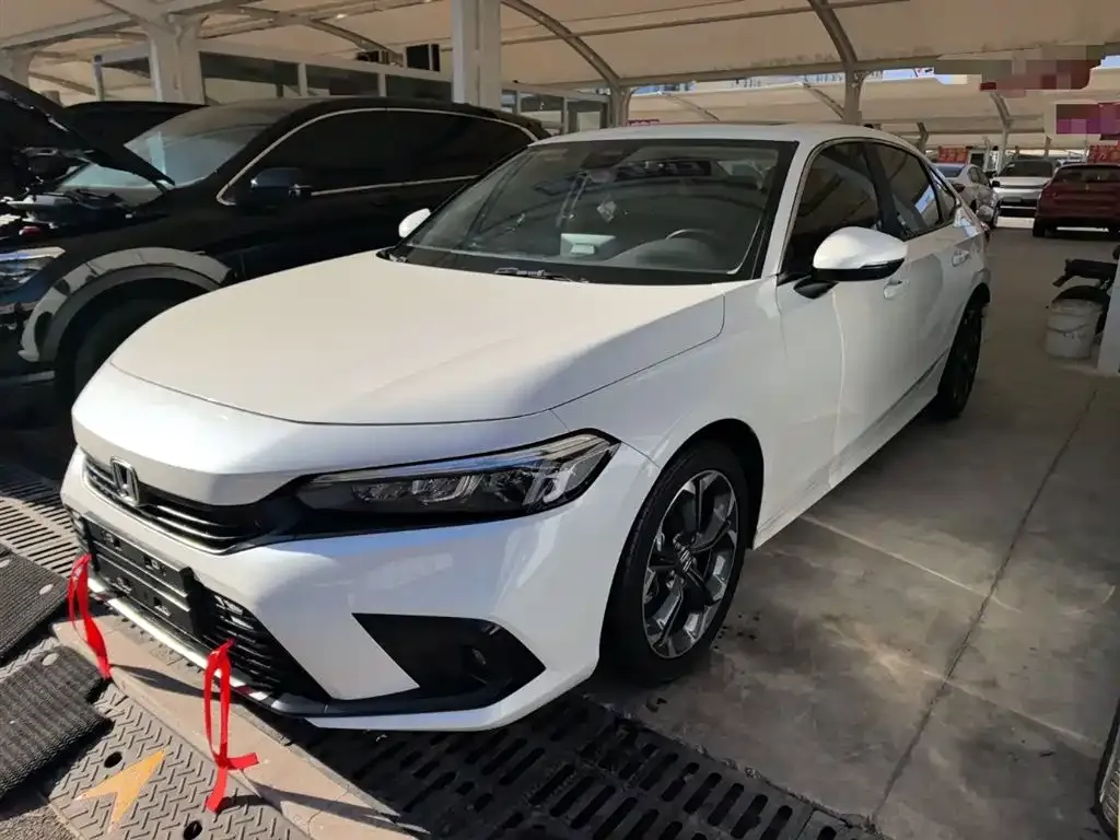 Honda Civic 2023 из CN, фото 2