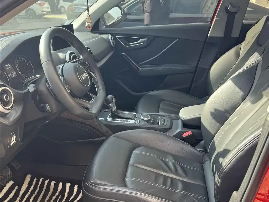Audi Q2L 2021 из CN, фото 4