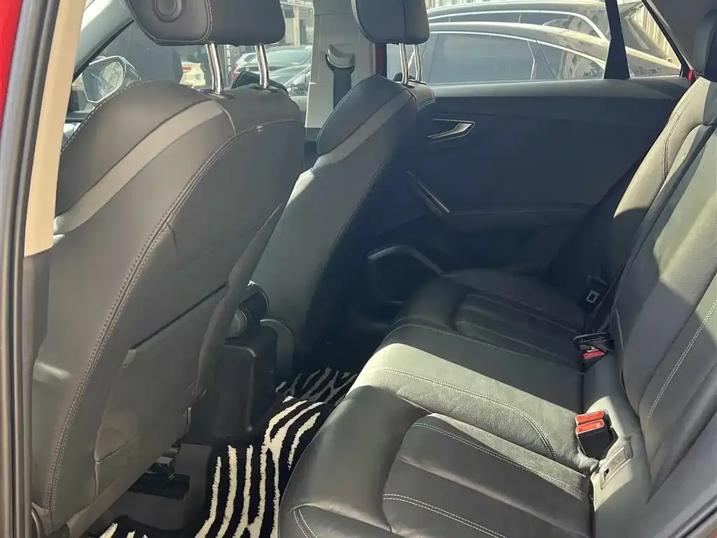 Audi Q2L 2021 из CN, фото 5