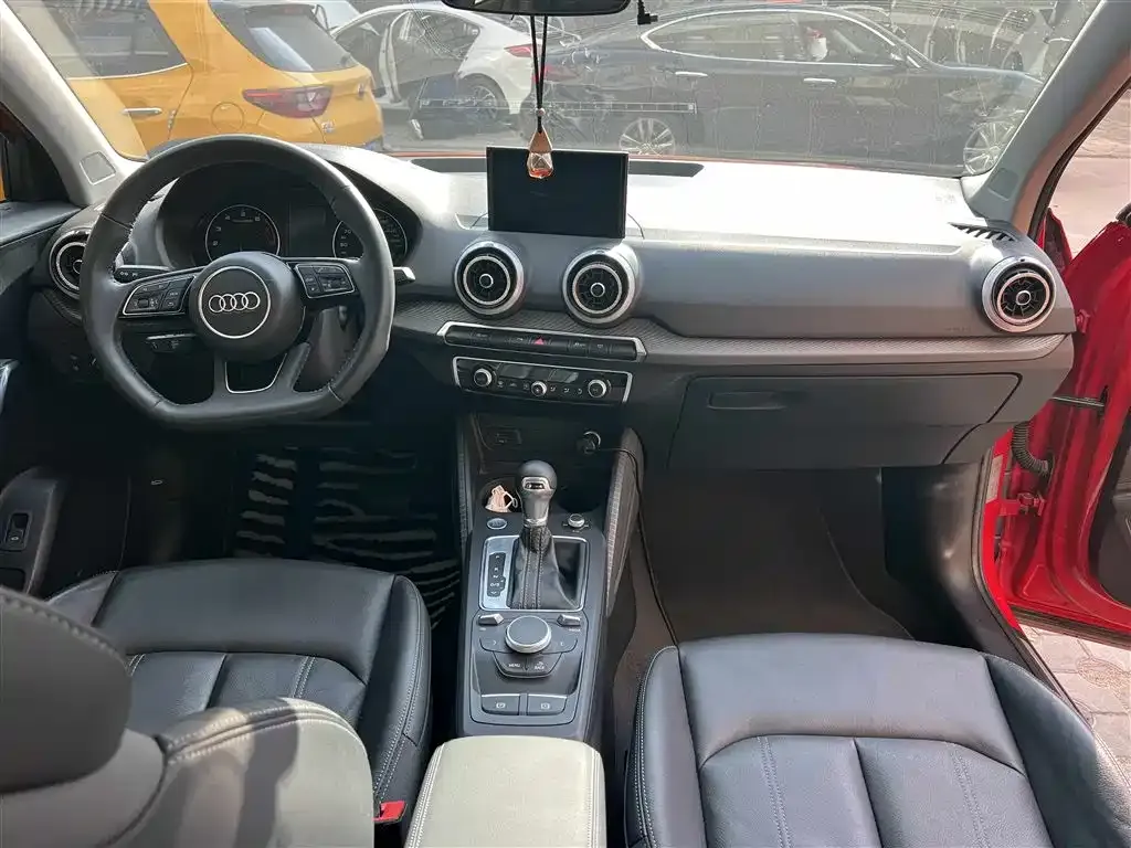 Audi Q2L 2021 из CN, фото 6