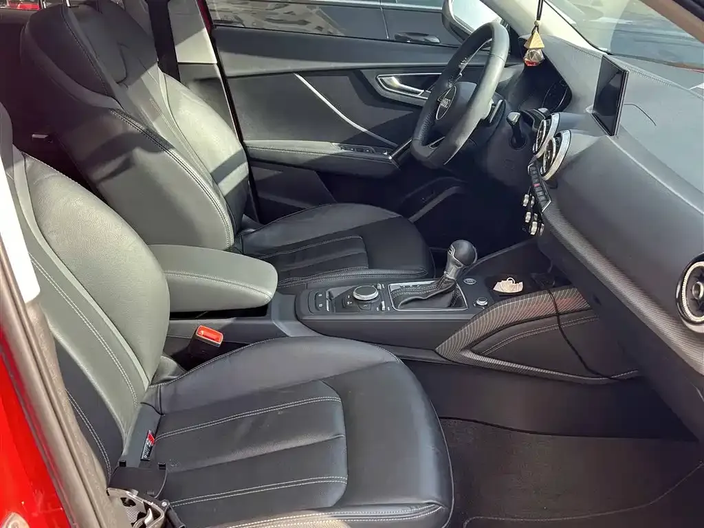 Audi Q2L 2021 из CN, фото 8
